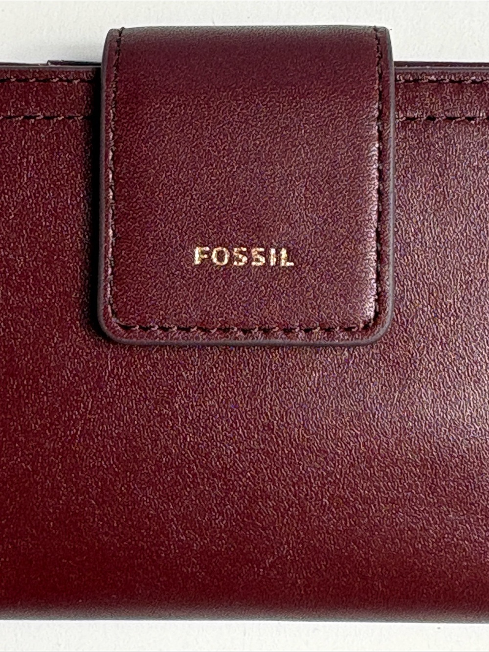 NWT Fossil Logan RFID Leather Tab Clutch Wallet Wine Maroon - Picture 2 of 7
